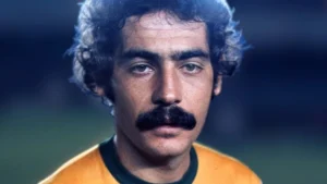 Roberto Rivellino sở hữu bộ ria mép lớn